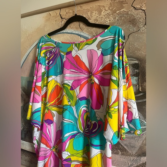 Trina Turk Kaleidoscope Floral Tunic Cover Up in Multi - Picture 4 of 16